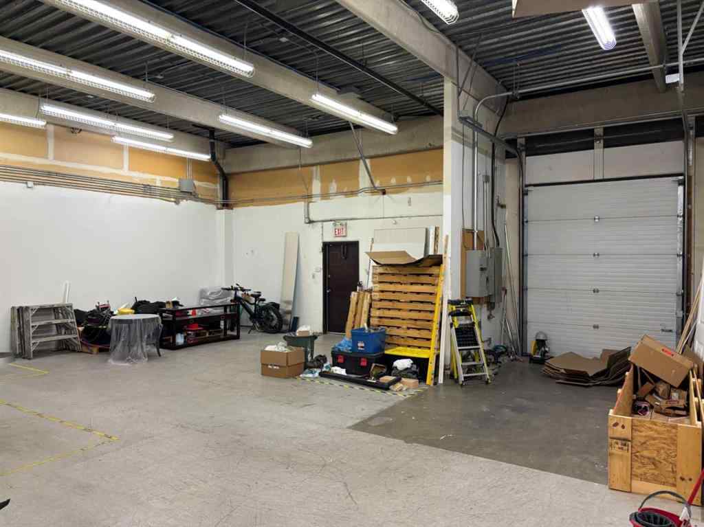 MLS® A2265278 - Unit #3 6143 4 Street SE in Manchester Industrial Calgary, Commercial