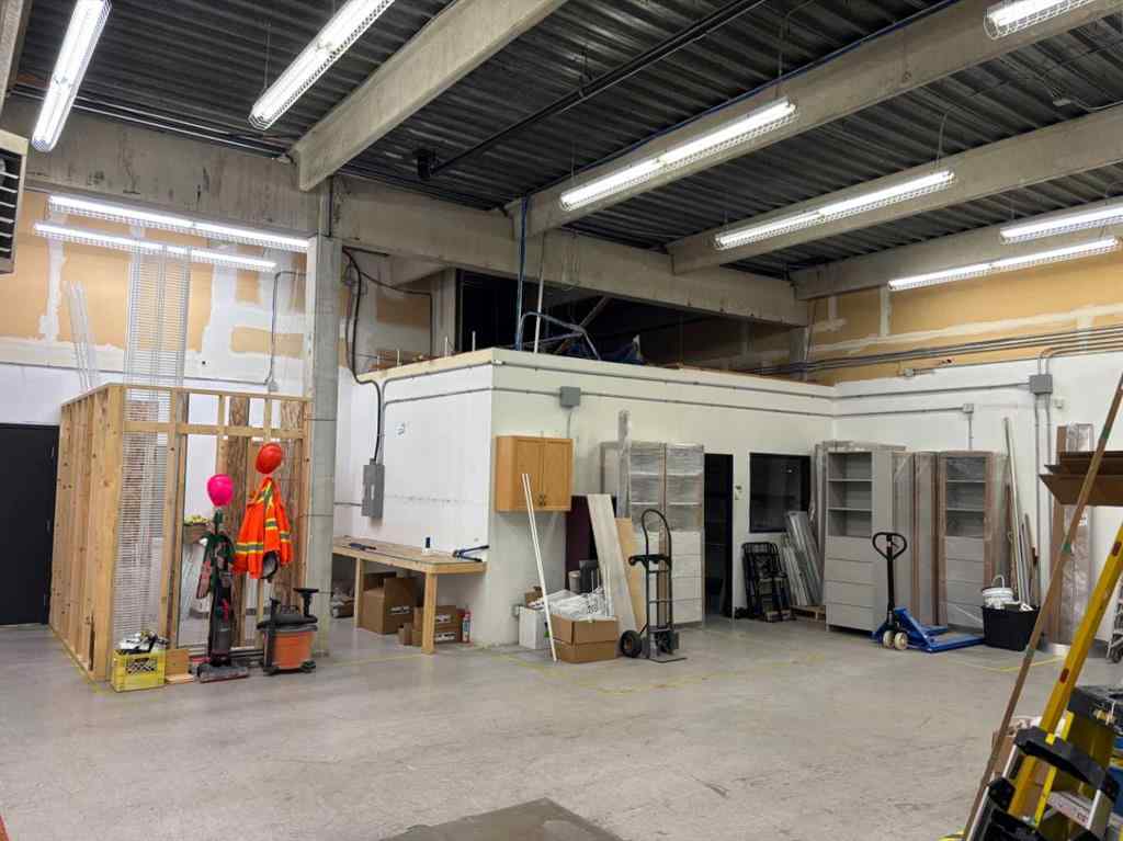 MLS® A2265278 - Unit #3 6143 4 Street SE in Manchester Industrial Calgary, Commercial