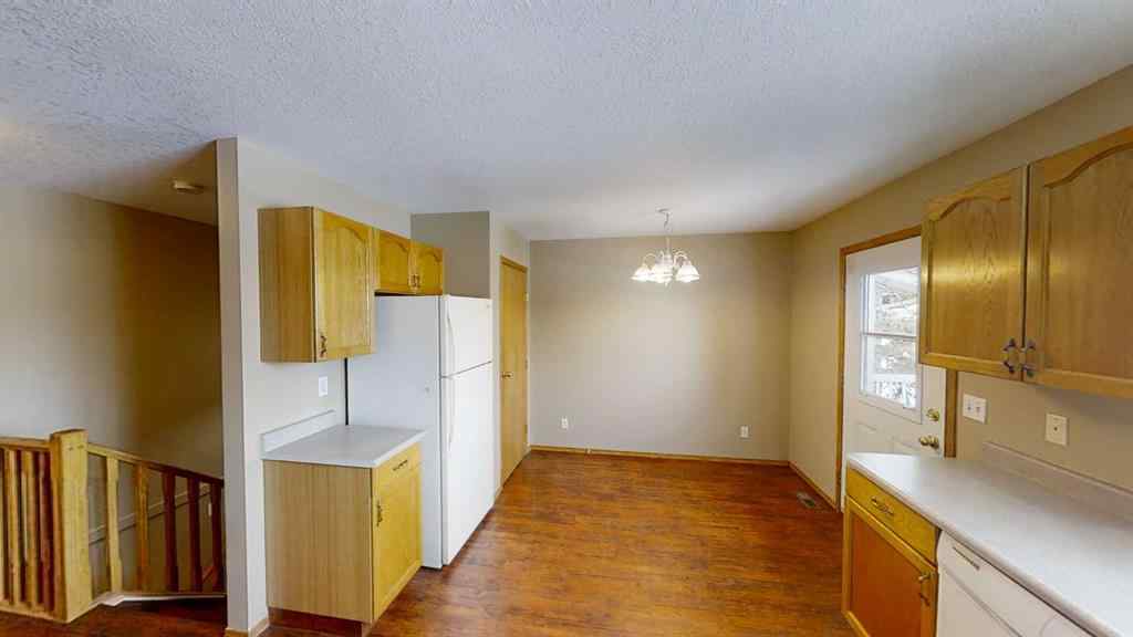 MLS® A2265279 - 9503 103 Avenue  in Hillside Grande Prairie, Multi-Family