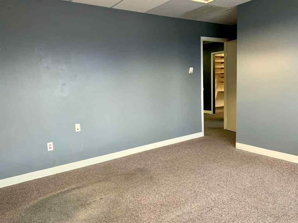 MLS® A2265284 - Unit #209 602 16 Avenue NW in Mount Pleasant Calgary, Commercial