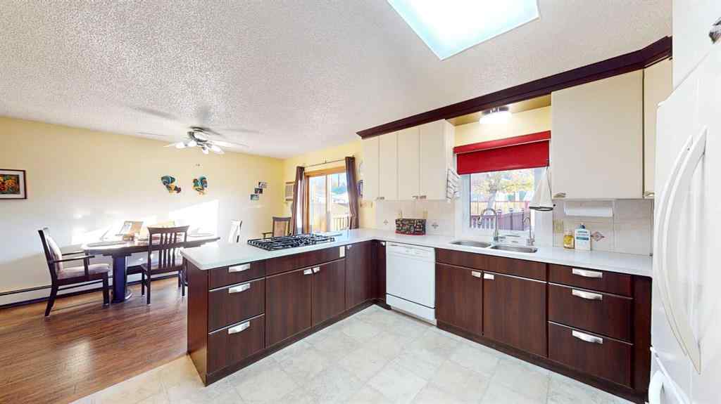 MLS® A2265285 - 235 5 Street SE in NONE Redcliff, Residential