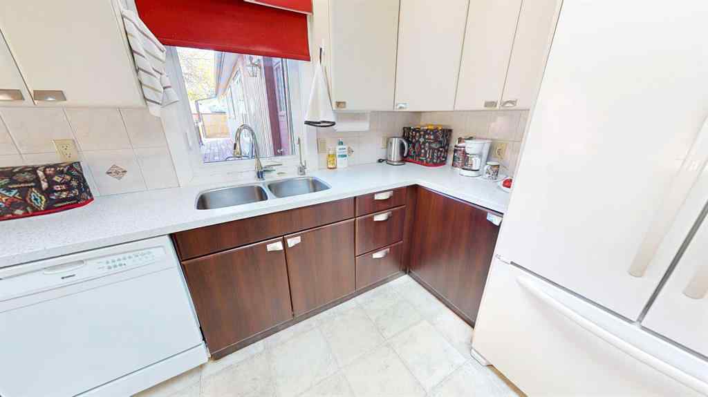 MLS® A2265285 - 235 5 Street SE in NONE Redcliff, Residential