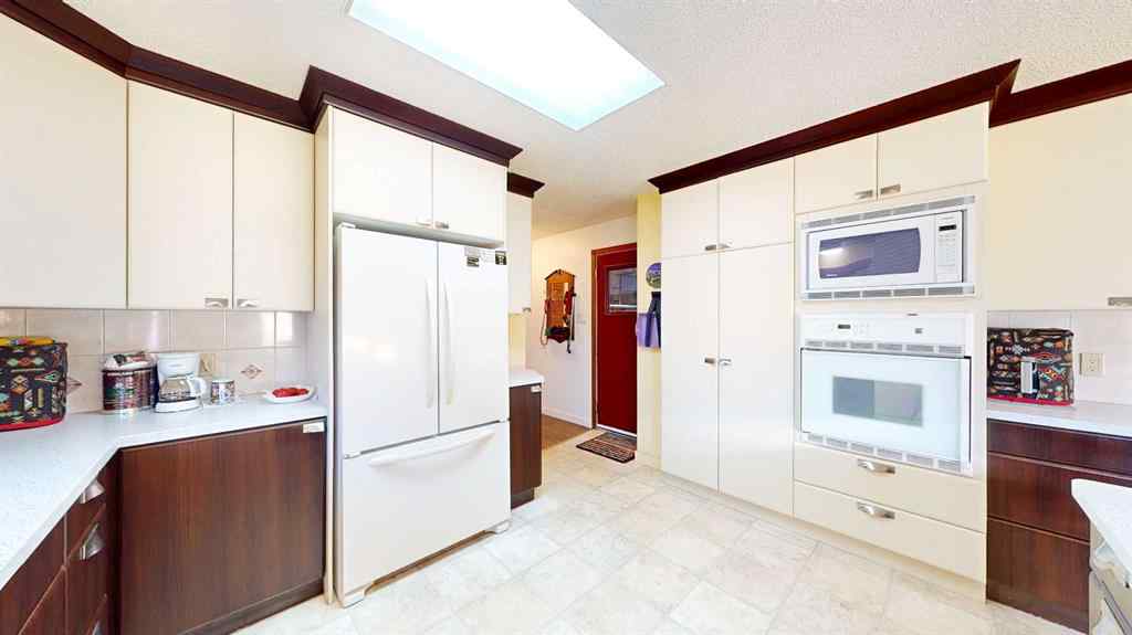 MLS® A2265285 - 235 5 Street SE in NONE Redcliff, Residential