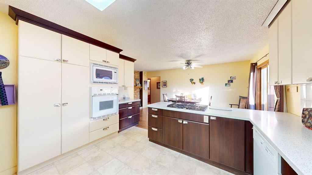 MLS® A2265285 - 235 5 Street SE in NONE Redcliff, Residential