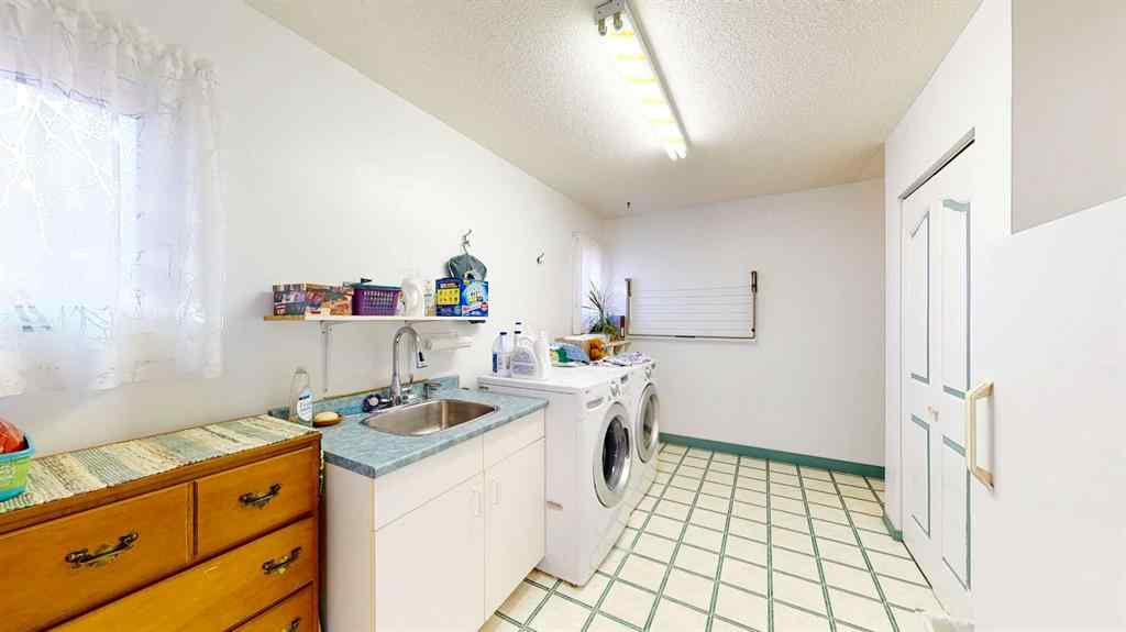 MLS® A2265285 - 235 5 Street SE in NONE Redcliff, Residential