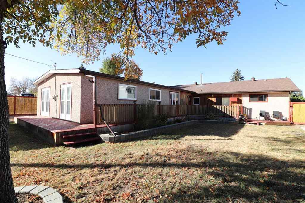 MLS® A2265285 - 235 5 Street SE in NONE Redcliff, Residential