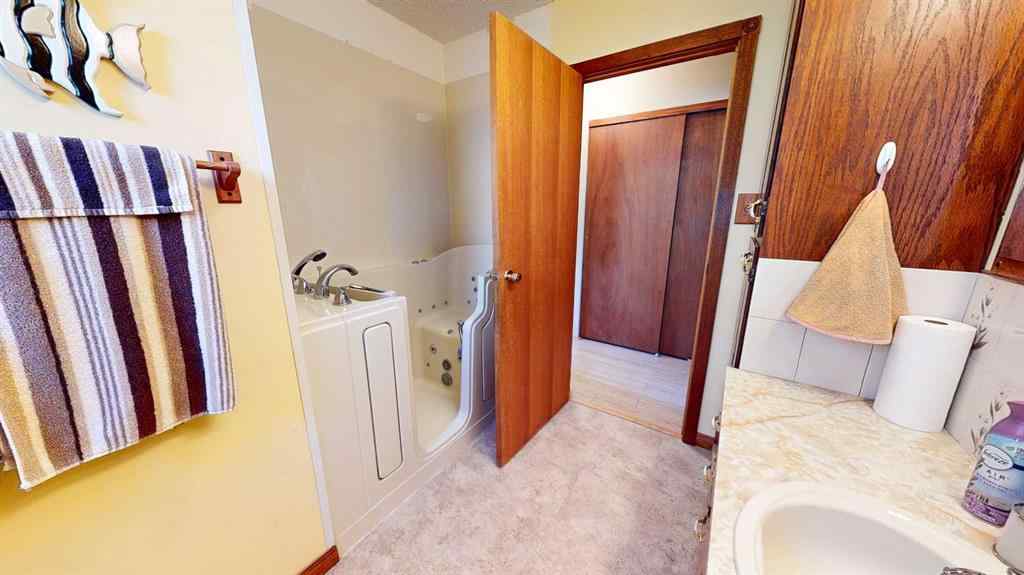 MLS® A2265285 - 235 5 Street SE in NONE Redcliff, Residential