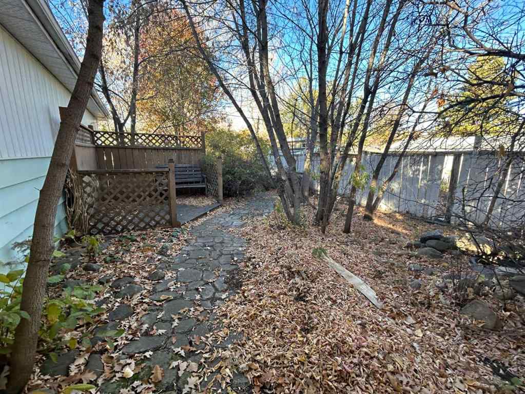 MLS® A2265289 - 4516 46 Street  in Augustana Camrose, Residential