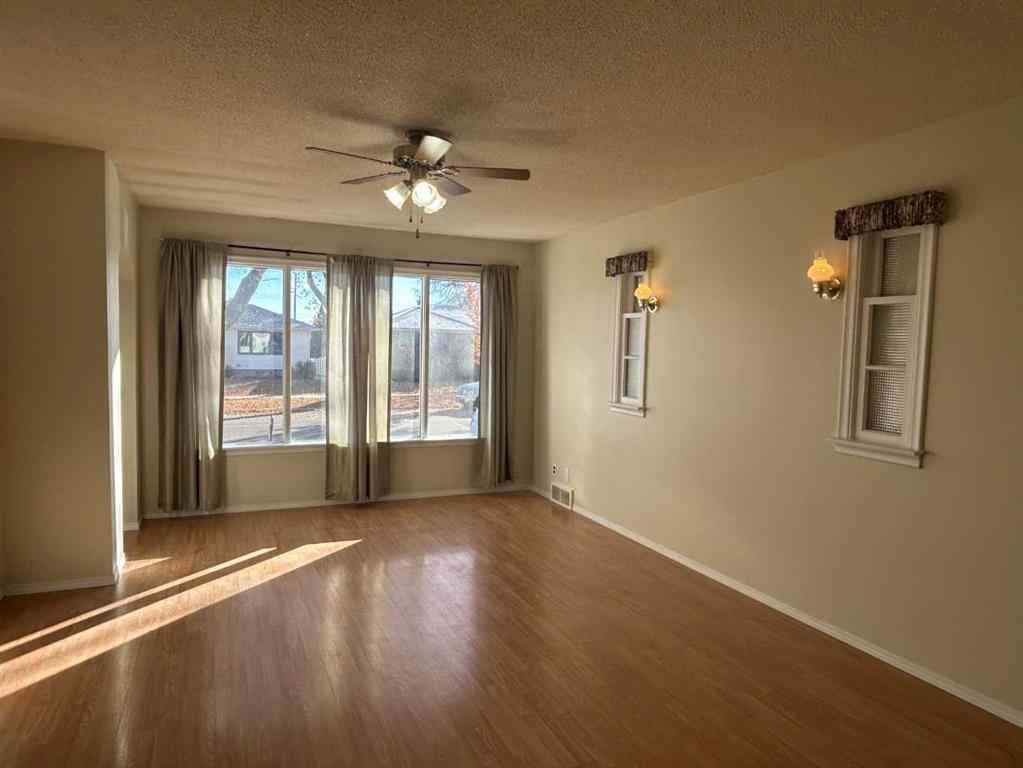 MLS® A2265289 - 4516 46 Street  in Augustana Camrose, Residential