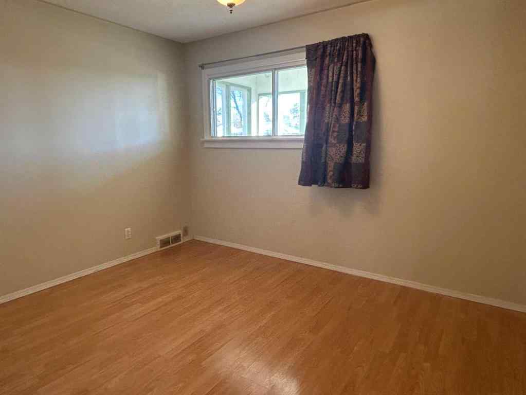 MLS® A2265289 - 4516 46 Street  in Augustana Camrose, Residential