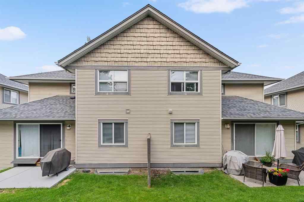 MLS® A2265294 - 27 Cedarwood Lane SW in Cedarbrae Calgary, Residential