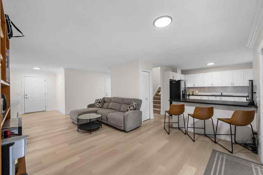 MLS® A2265294 - 27 Cedarwood Lane SW in Cedarbrae Calgary, Residential