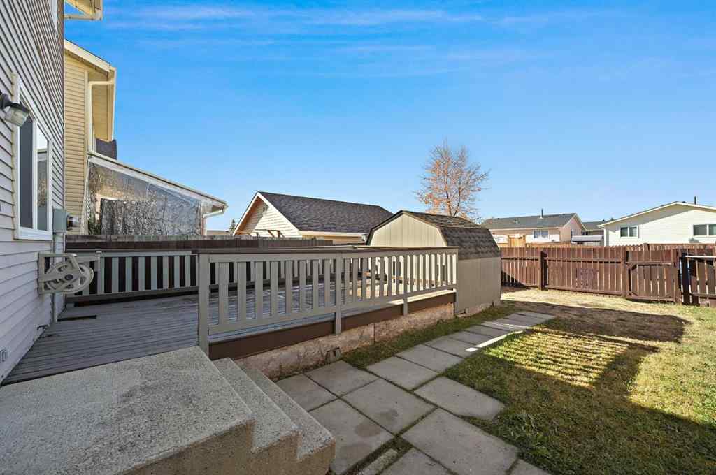 MLS® A2265295 - 128 Castlegreen Close NE in Castleridge Calgary, Residential