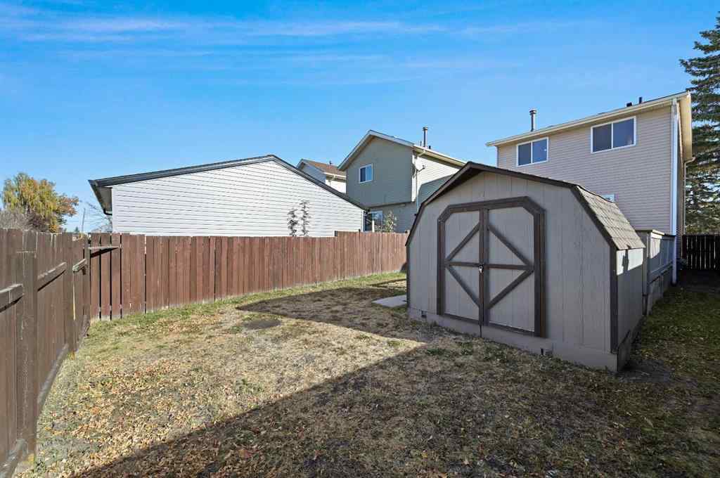 MLS® A2265295 - 128 Castlegreen Close NE in Castleridge Calgary, Residential