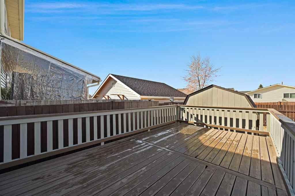 MLS® A2265295 - 128 Castlegreen Close NE in Castleridge Calgary, Residential