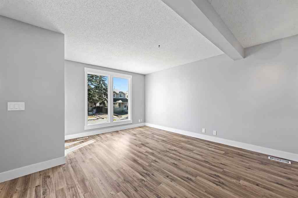 MLS® A2265295 - 128 Castlegreen Close NE in Castleridge Calgary, Residential