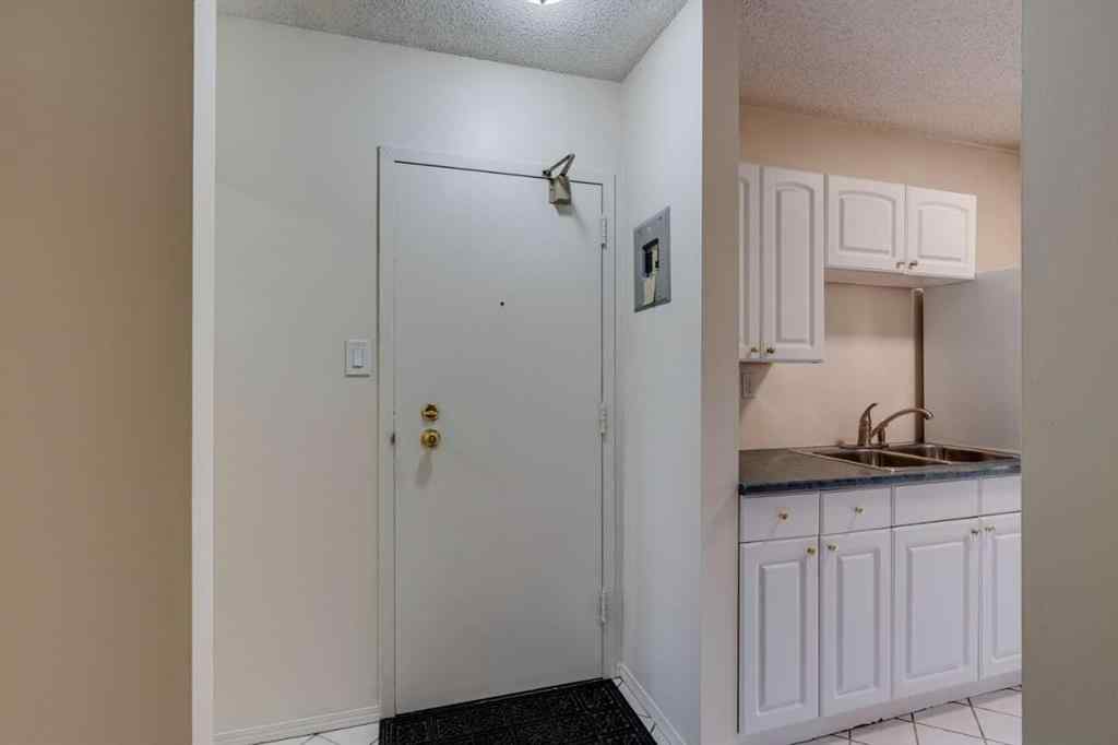 MLS® A2265296 - Unit #401 1320 12 Avenue SW in Beltline Calgary, Residential