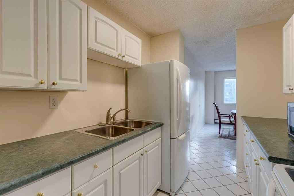 MLS® A2265296 - Unit #401 1320 12 Avenue SW in Beltline Calgary, Residential