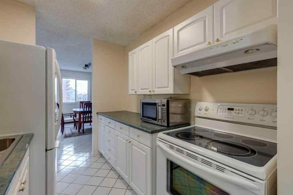 MLS® A2265296 - Unit #401 1320 12 Avenue SW in Beltline Calgary, Residential