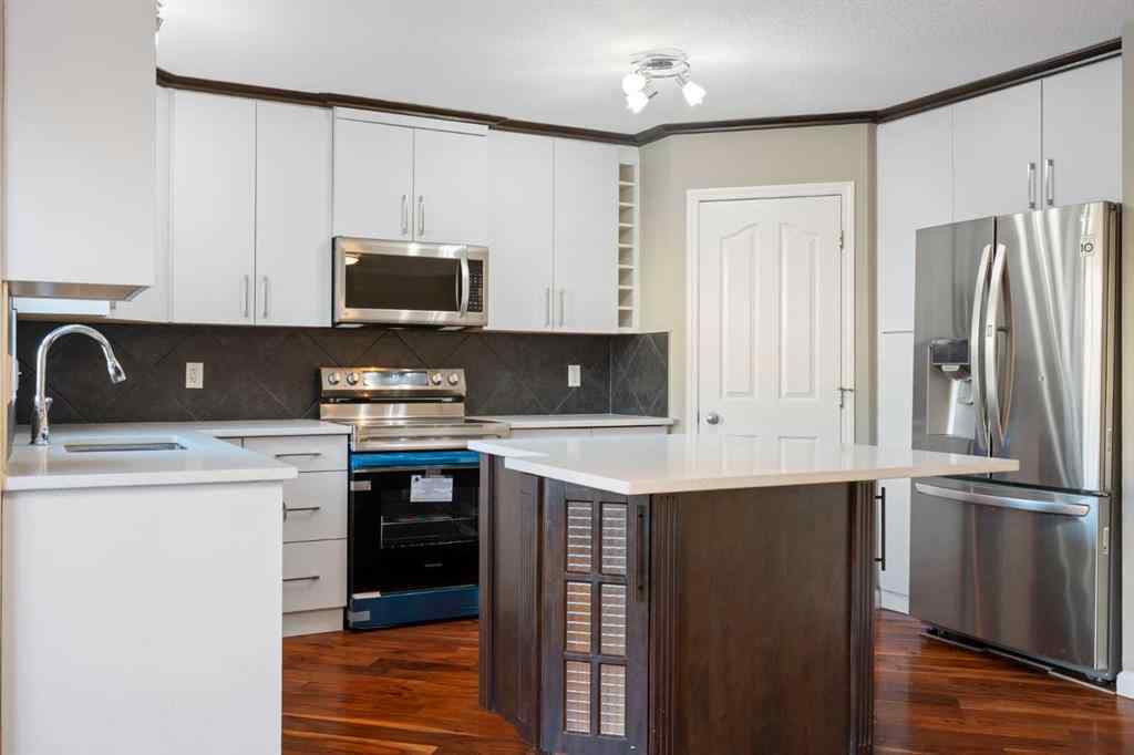 MLS® A2265297 - 2125 Luxstone Boulevard SW in Luxstone Airdrie, Residential