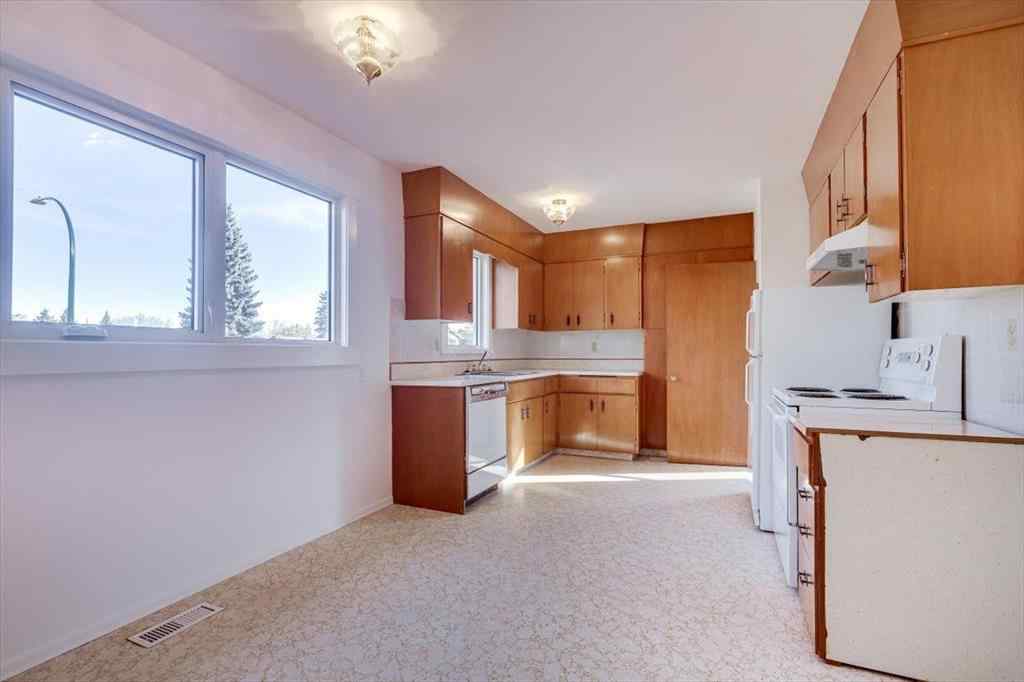 MLS® A2265300 - 23 Spencer Street  in Sunnybrook Red Deer, Residential