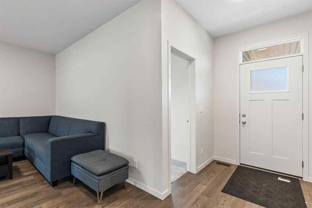 MLS® A2265301 - 105 Chelsea Glen  in Chelsea_CH Chestermere, Residential