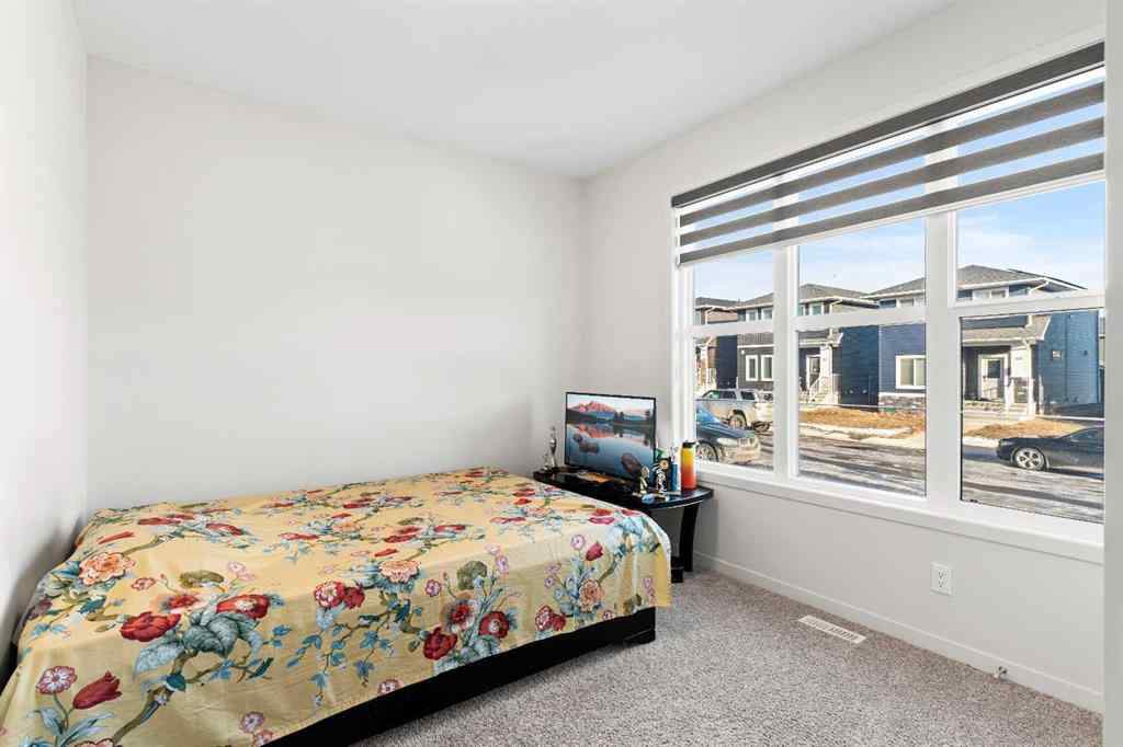 MLS® A2265301 - 105 Chelsea Glen  in Chelsea_CH Chestermere, Residential