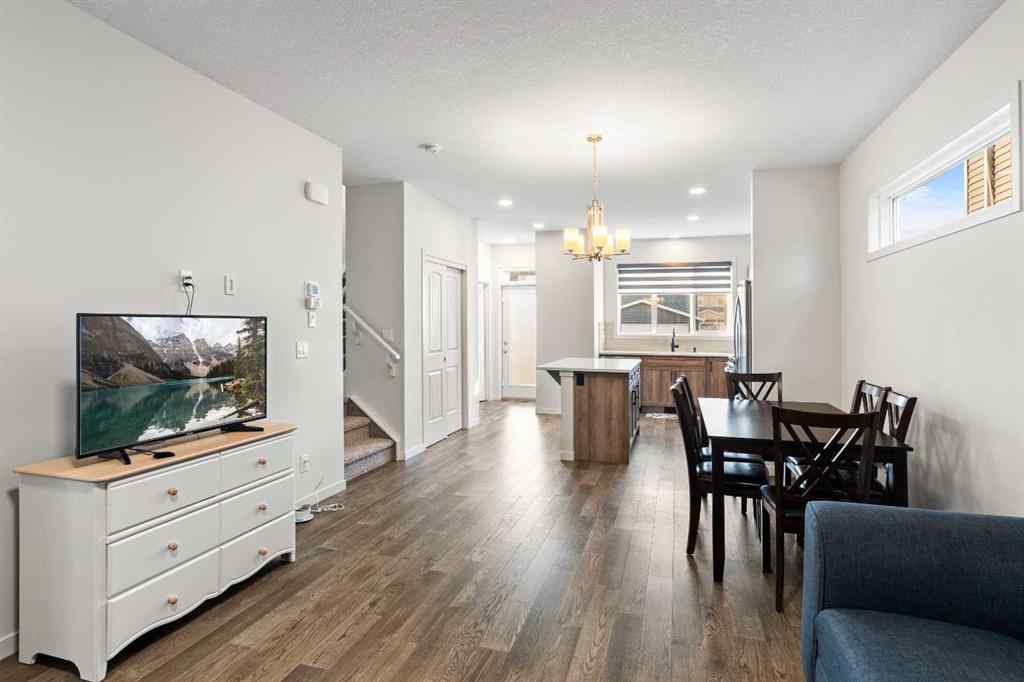 MLS® A2265301 - 105 Chelsea Glen  in Chelsea_CH Chestermere, Residential