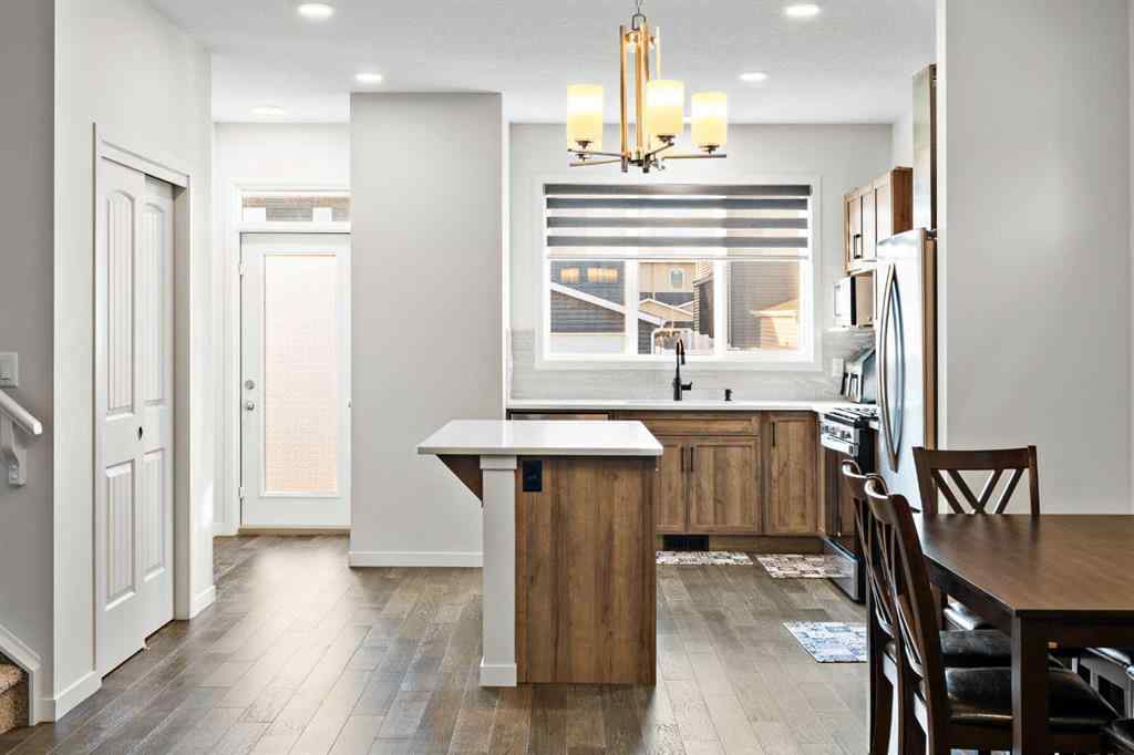 MLS® A2265301 - 105 Chelsea Glen  in Chelsea_CH Chestermere, Residential