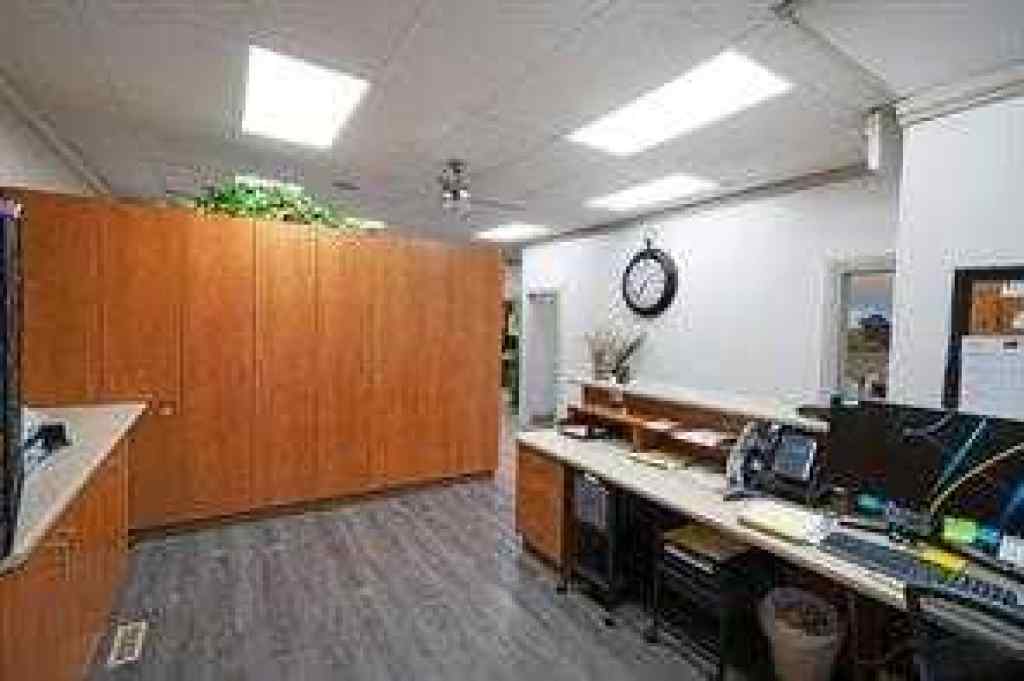 MLS® A2265303 - 5016 50th street Street  in NONE Daysland, Commercial