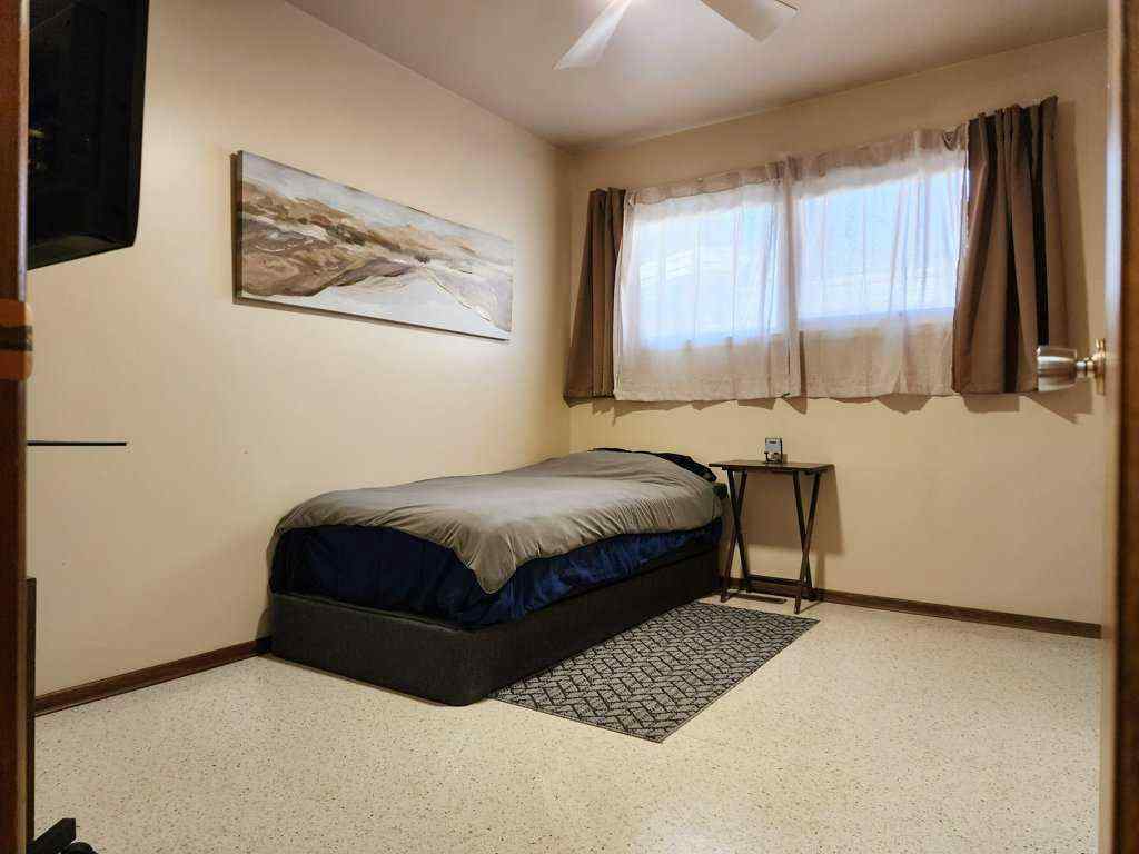 MLS® A2265304 - 2413 9 Avenue N in Park Meadows Lethbridge, Residential