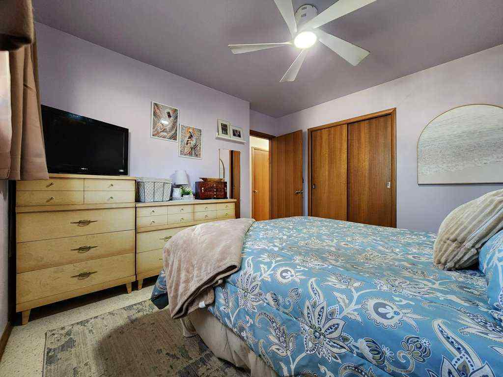 MLS® A2265304 - 2413 9 Avenue N in Park Meadows Lethbridge, Residential