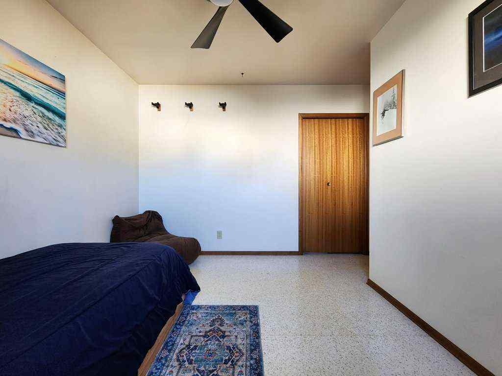 MLS® A2265304 - 2413 9 Avenue N in Park Meadows Lethbridge, Residential