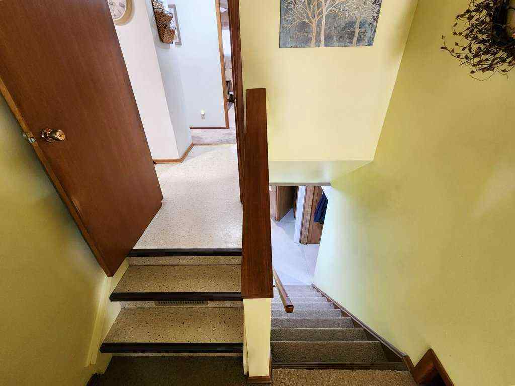 MLS® A2265304 - 2413 9 Avenue N in Park Meadows Lethbridge, Residential