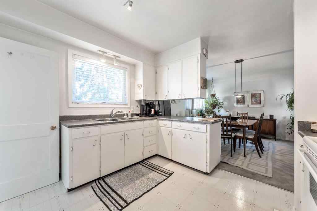 MLS® A2265306 - 2616 28 Street SW in Killarney/Glengarry Calgary, Residential