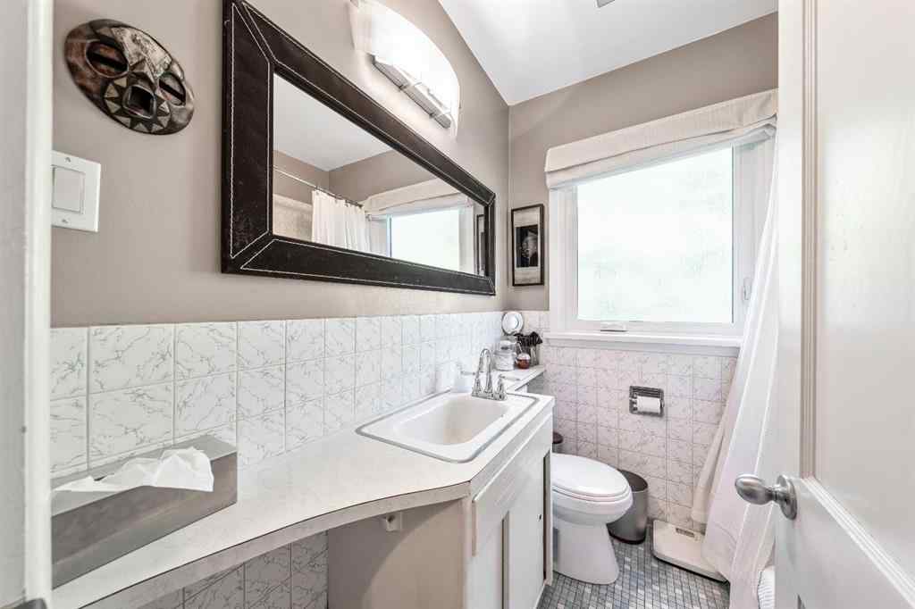 MLS® A2265306 - 2616 28 Street SW in Killarney/Glengarry Calgary, Residential