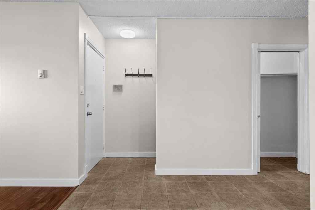 MLS® A2265309 - Unit #6 931 19 Avenue SW in Lower Mount Royal Calgary, Residential