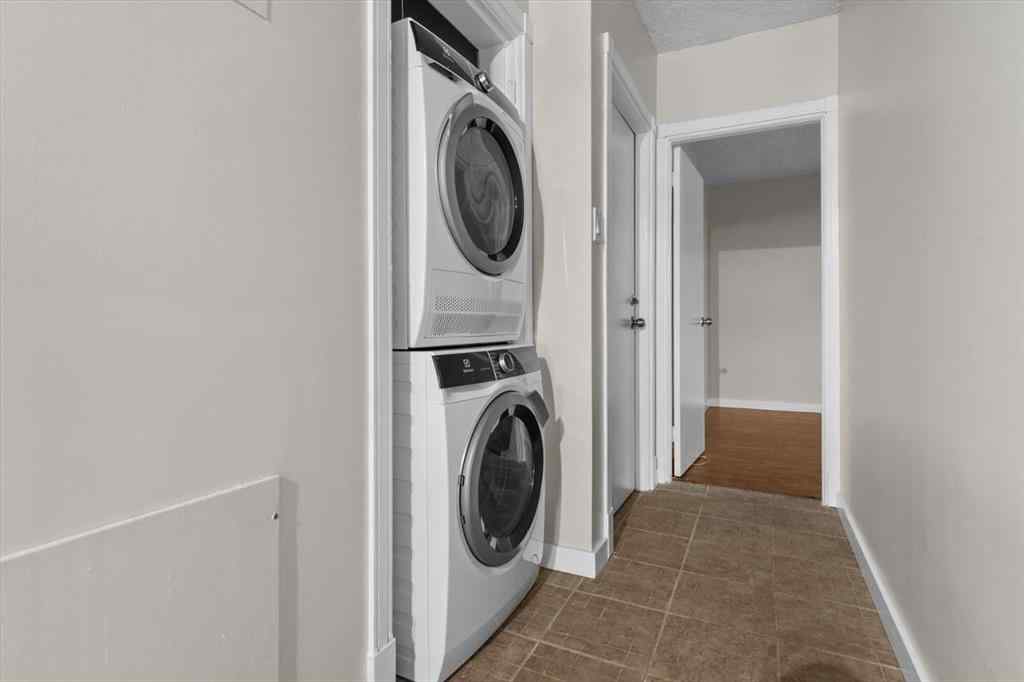 MLS® A2265309 - Unit #6 931 19 Avenue SW in Lower Mount Royal Calgary, Residential