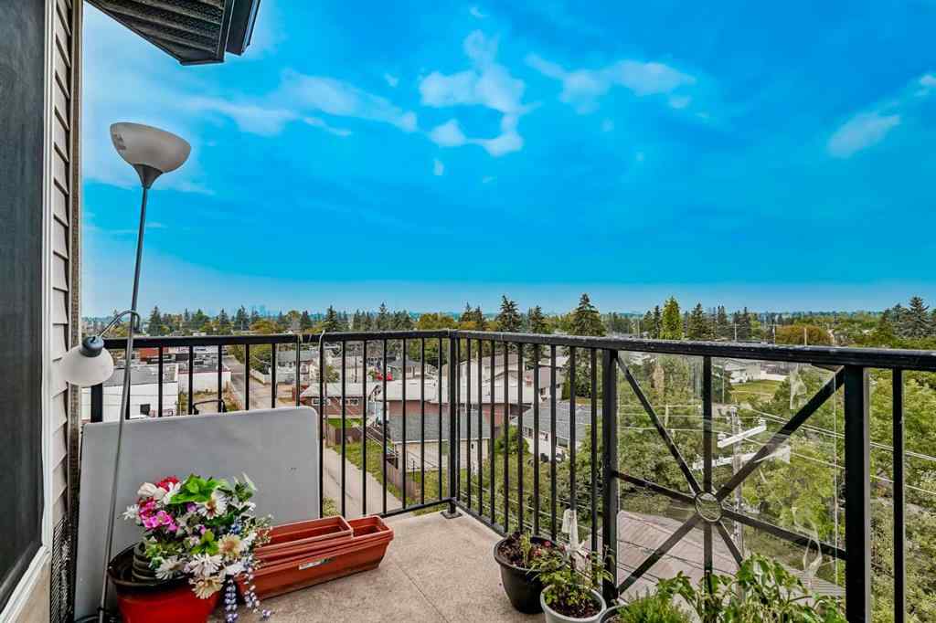 MLS® A2265312 - Unit #401 1727 54 Street SE in Penbrooke Meadows Calgary, Residential