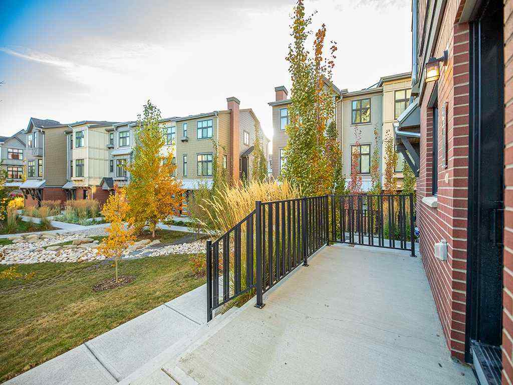 MLS® A2265314 - 25 Spring Willow Close SW in Springbank Hill Calgary, Residential