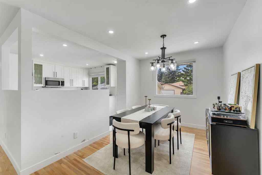 MLS® A2265319 - 7819 Hunterquay Way NW in Huntington Hills Calgary, Residential