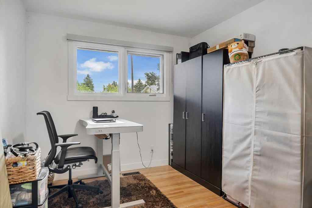 MLS® A2265319 - 7819 Hunterquay Way NW in Huntington Hills Calgary, Residential