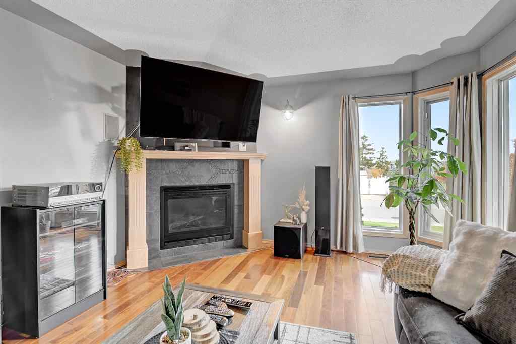 MLS® A2265322 - 10659 81 Avenue  in Mission Heights Grande Prairie, Residential