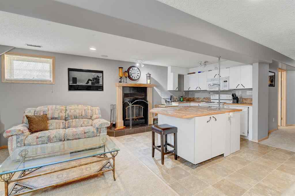 MLS® A2265322 - 10659 81 Avenue  in Mission Heights Grande Prairie, Residential