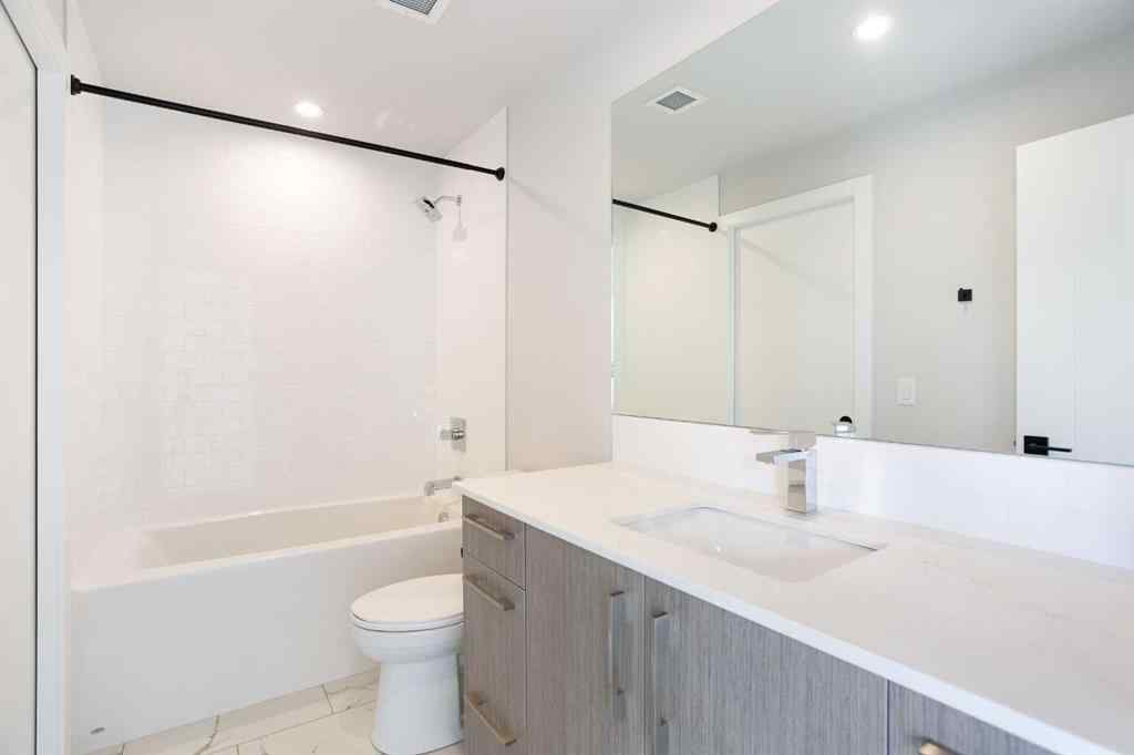 MLS® A2265324 - Unit #714 110 18A Street NW in West Hillhurst Calgary, Residential