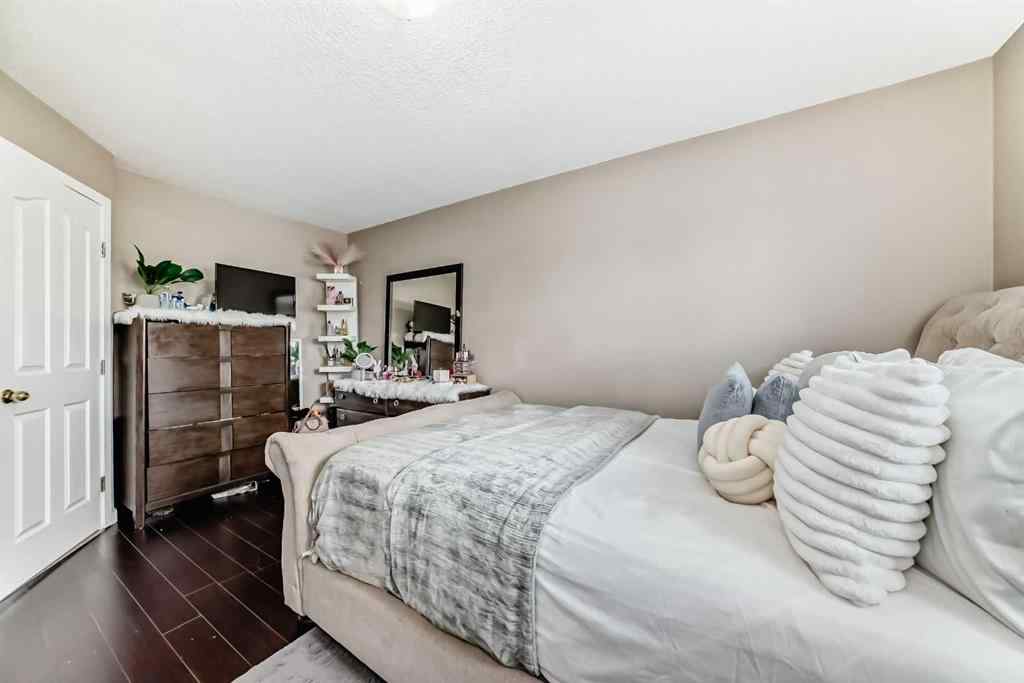 MLS® A2265327 - 30 Falmere Way NE in Falconridge Calgary, Residential