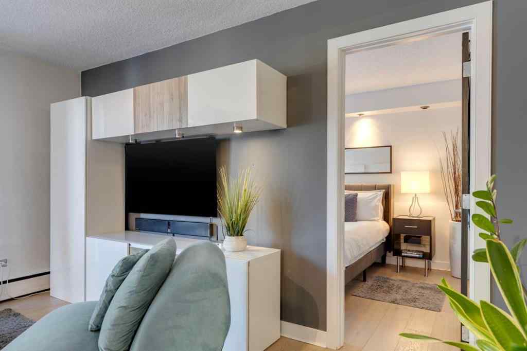 MLS® A2265329 - Unit #304 1904 10 Street SW in Lower Mount Royal Calgary, Residential