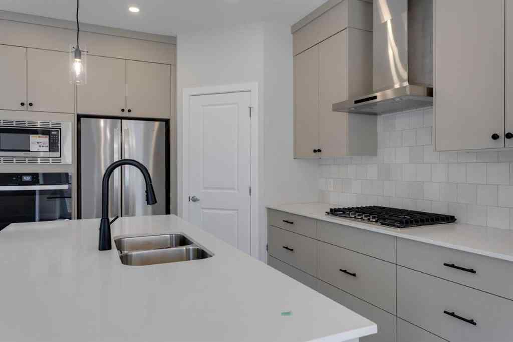 MLS® A2265334 - 304 Edith Place NW in Glacier Ridge Calgary, Residential