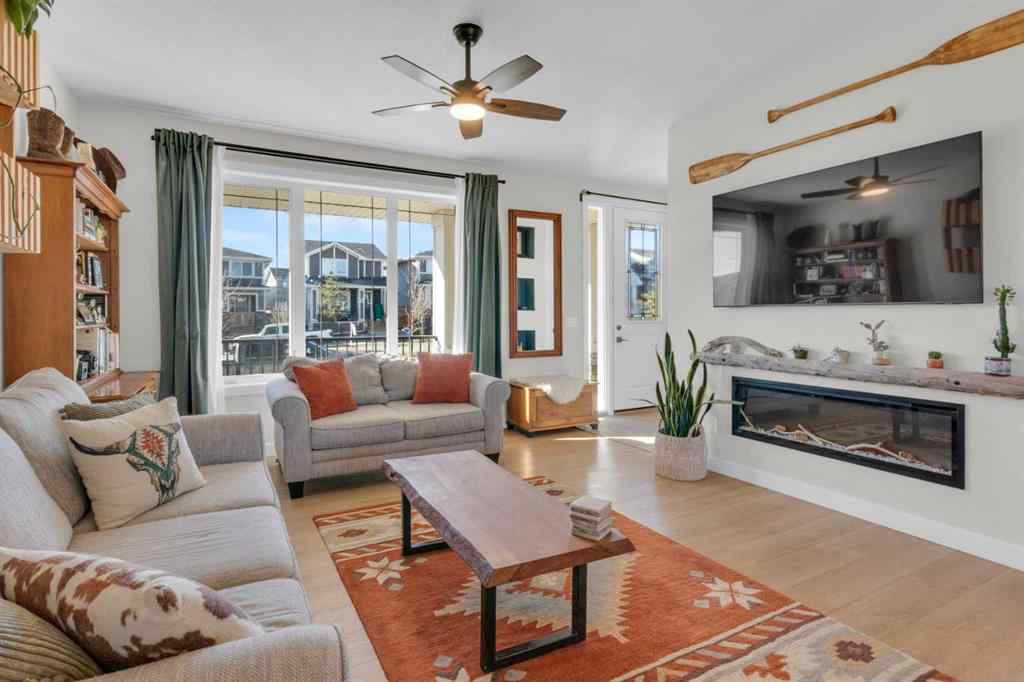 MLS® A2265335 - 374 Sundown Road  in Sunset Ridge Cochrane, Residential