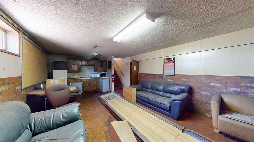 MLS® A2265341 - 666 15 Street SW in South West Industrial Medicine Hat, Commercial